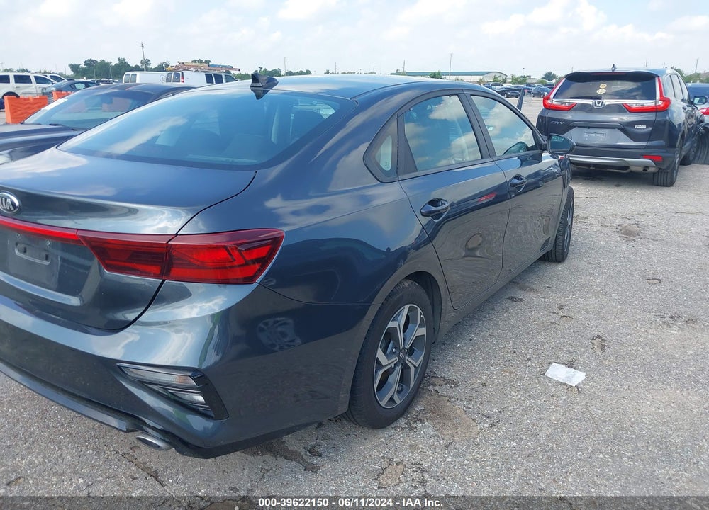 2021 KIA FORTE LXS VIN: 3KPF24AD6ME371500