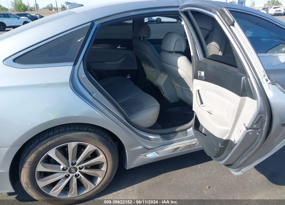 2015 HYUNDAI SONATA SPORT VIN: 5NPE34AF6FH196870