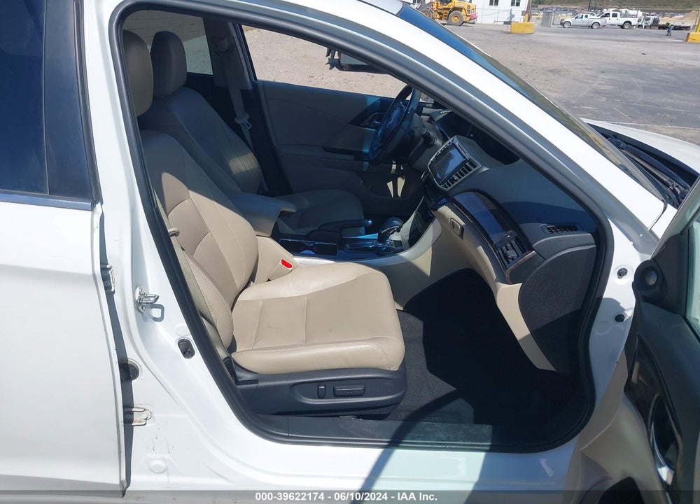 2017 HONDA ACCORD EX-L VIN: 1HGCR2F8XHA241843