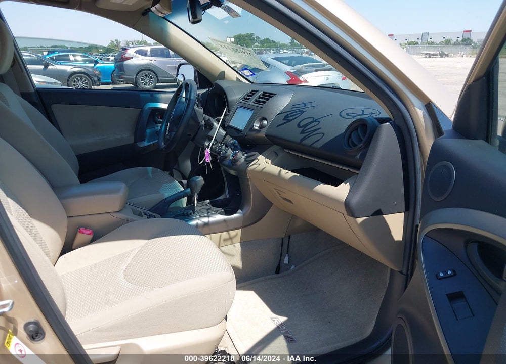 2011 TOYOTA RAV4 VIN: JTMZF4DV0B5037641