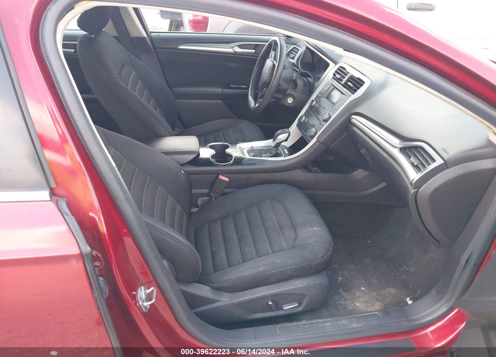 2015 FORD FUSION SE VIN: 1FA6P0H71F5121841