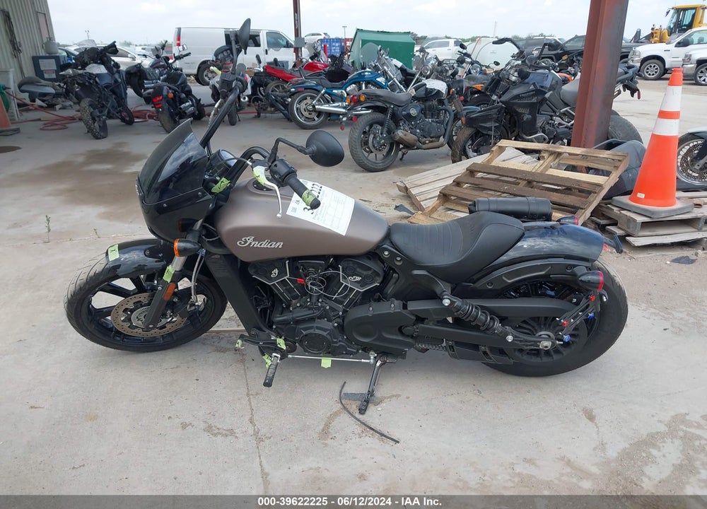 2022 INDIAN MOTORCYCLE CO. SCOUT ROGUE SIXTY ABS VIN: 56KMTC113N3185159