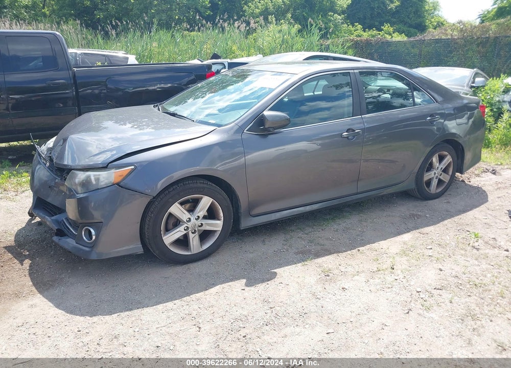 2014 TOYOTA CAMRY SE VIN: 4T1BF1FK3EU339661