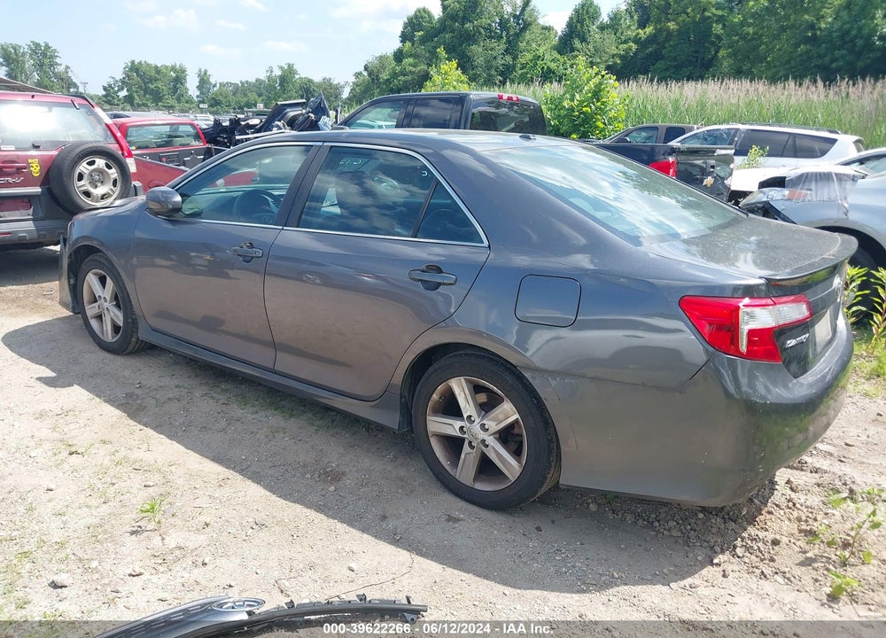 2014 TOYOTA CAMRY SE VIN: 4T1BF1FK3EU339661