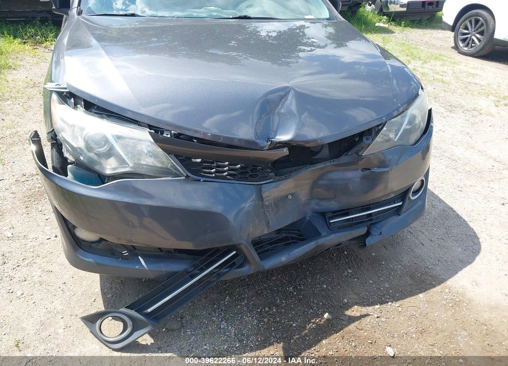 2014 TOYOTA CAMRY SE VIN: 4T1BF1FK3EU339661