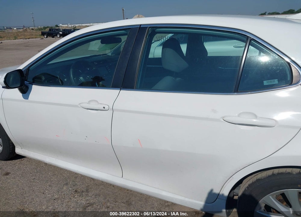 2020 TOYOTA CAMRY LE VIN: 4T1C11AK3LU928510