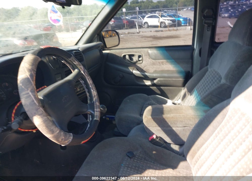 1998 CHEVROLET S-10 LS FLEETSIDE VIN: 1GCCS1940W8173675