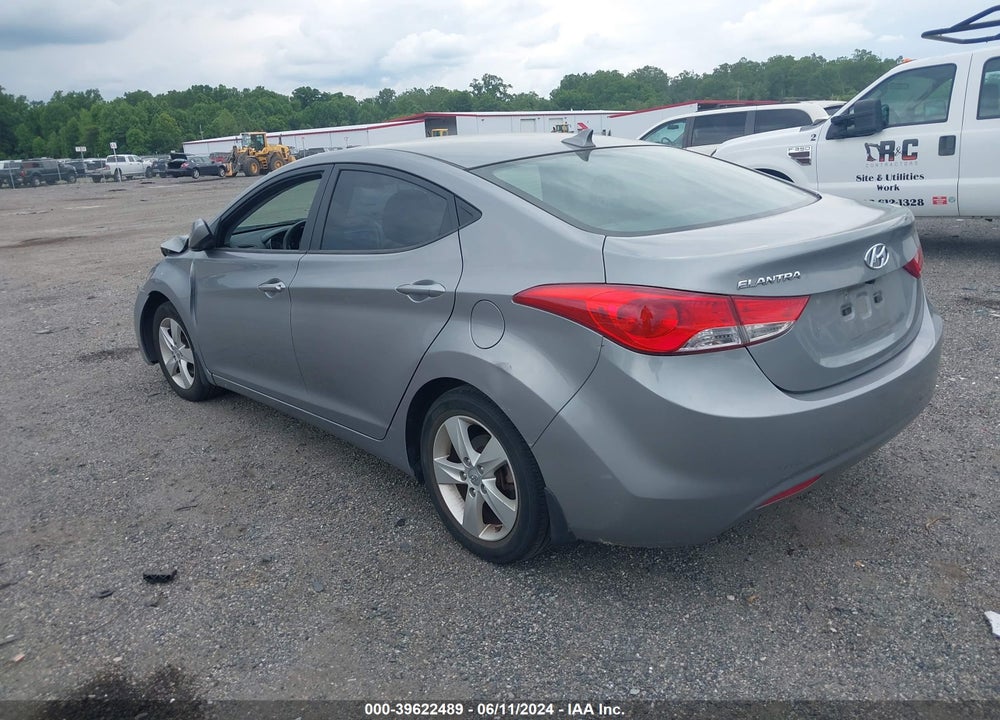 2013 HYUNDAI ELANTRA GLS VIN: KMHDH4AE2DU971670