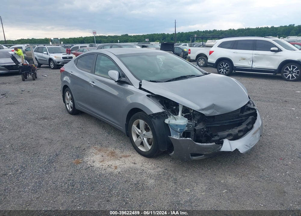 2013 HYUNDAI ELANTRA GLS VIN: KMHDH4AE2DU971670