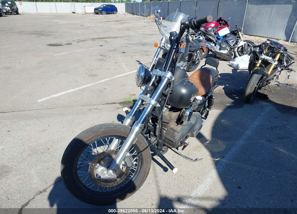 2010 HARLEY-DAVIDSON FXDB VIN: 1HD1GX413AC328264