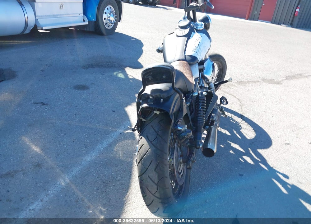 2010 HARLEY-DAVIDSON FXDB VIN: 1HD1GX413AC328264