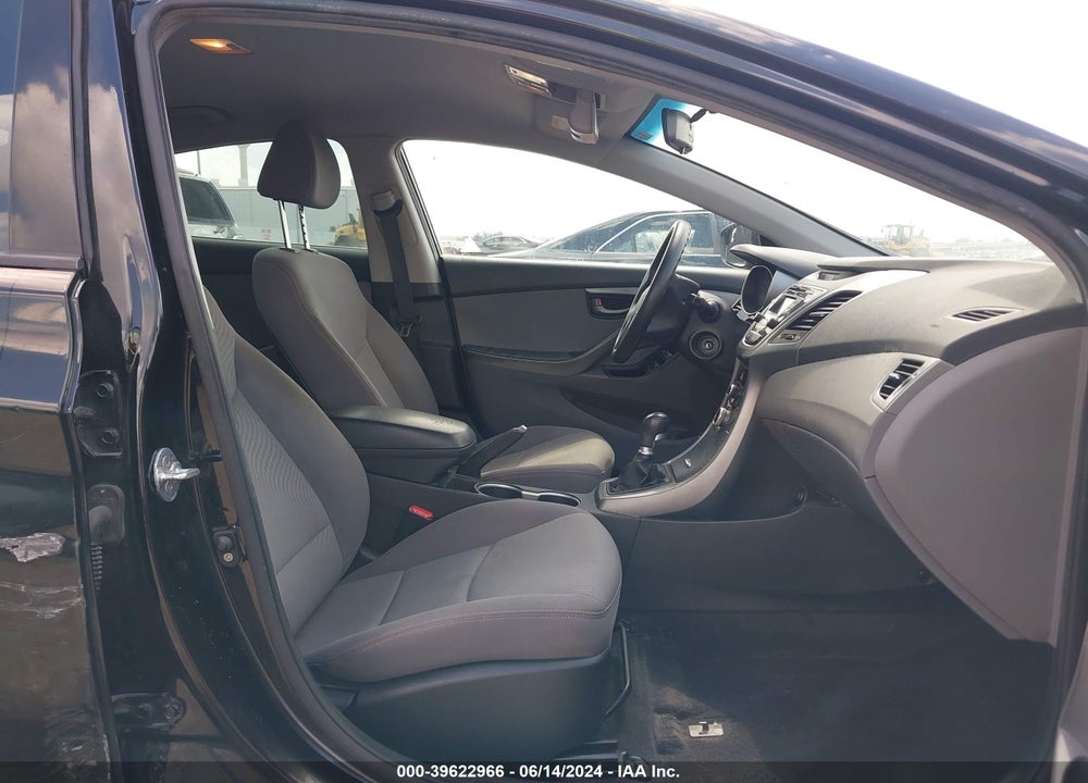 2014 HYUNDAI ELANTRA SE VIN: KMHDH4AE6EU134678