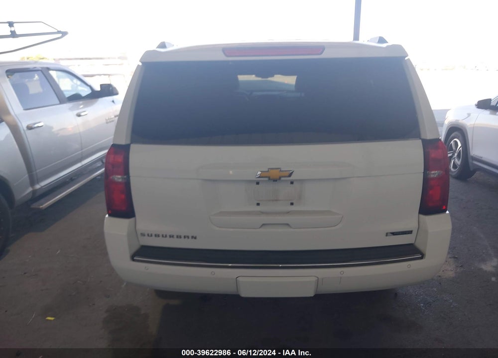 2018 CHEVROLET SUBURBAN PREMIER VIN: 1GNSKJKC5JR290546