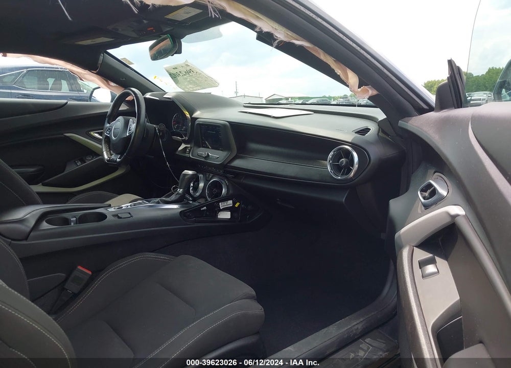2019 CHEVROLET CAMARO 1LS VIN: 1G1FB1RX8K0116732