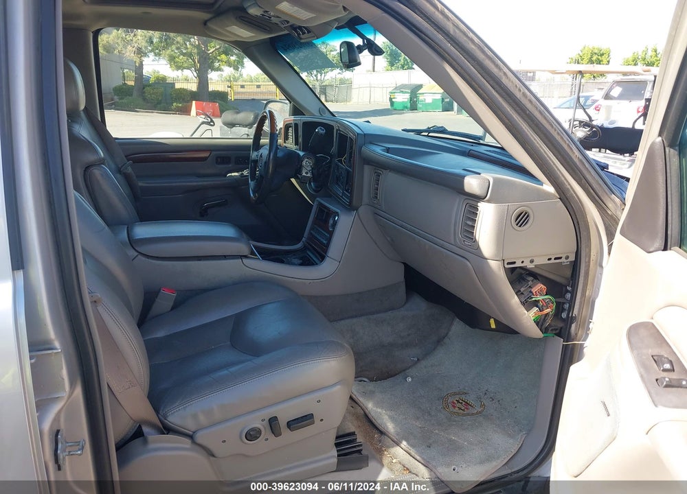 2004 CADILLAC ESCALADE ESV STANDARD VIN: 3GYFK66N74G187095