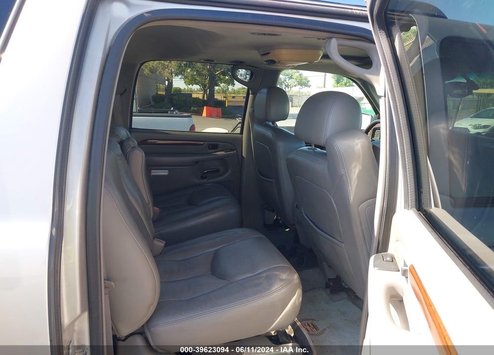 2004 CADILLAC ESCALADE ESV STANDARD VIN: 3GYFK66N74G187095