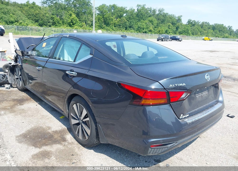 2021 NISSAN ALTIMA SV FWD VIN: 1N4BL4DV3MN317556