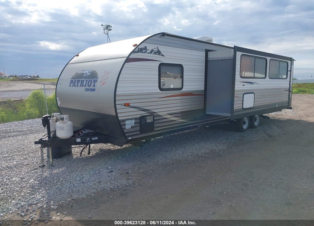 2015 FOREST RIVER PATRIOT EDITION 29BH VIN: 4X4TCKE24FK027056