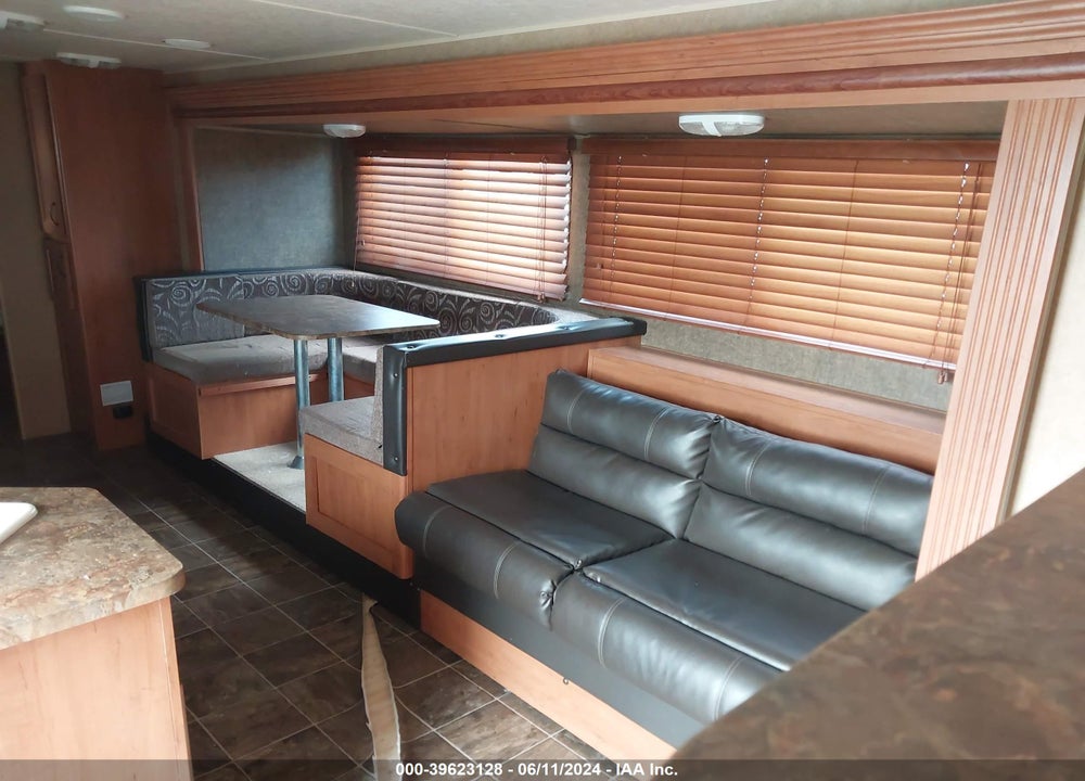 2015 FOREST RIVER PATRIOT EDITION 29BH VIN: 4X4TCKE24FK027056