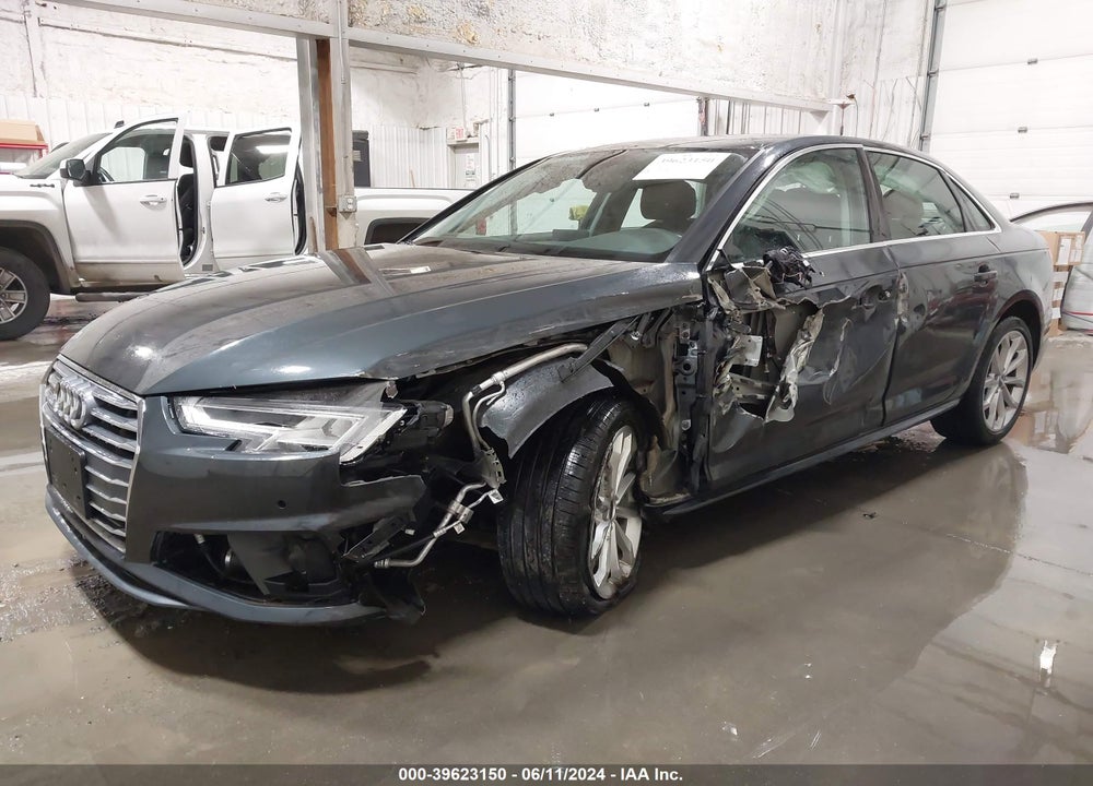 2019 AUDI A4 VIN: WAUENAF44KN014106