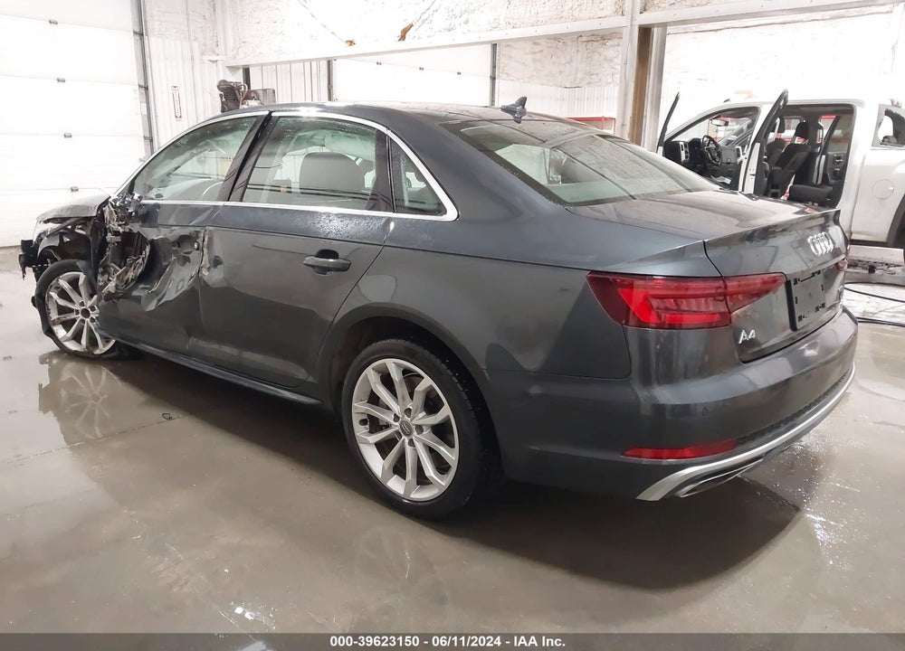 2019 AUDI A4 VIN: WAUENAF44KN014106