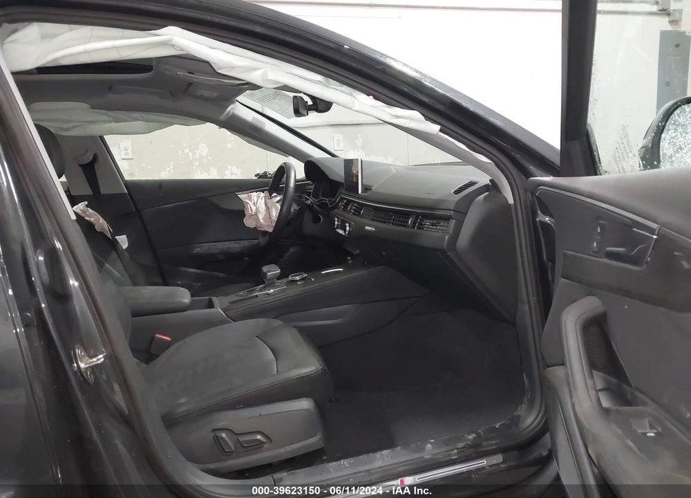 2019 AUDI A4 VIN: WAUENAF44KN014106