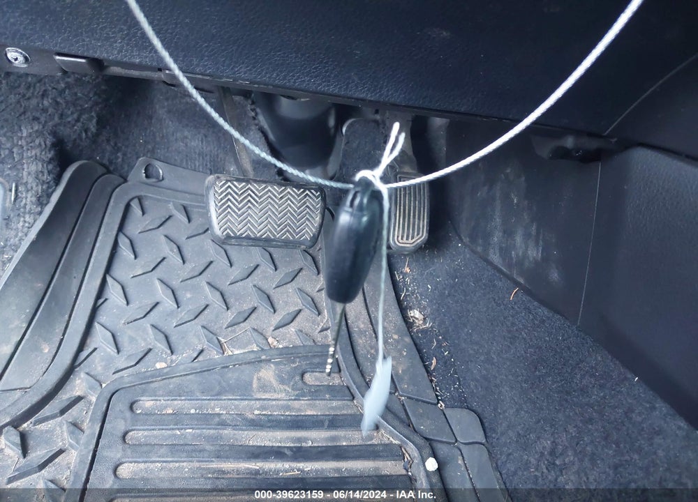 2013 TOYOTA RAV4 XLE VIN: 2T3WFREV0DW042672