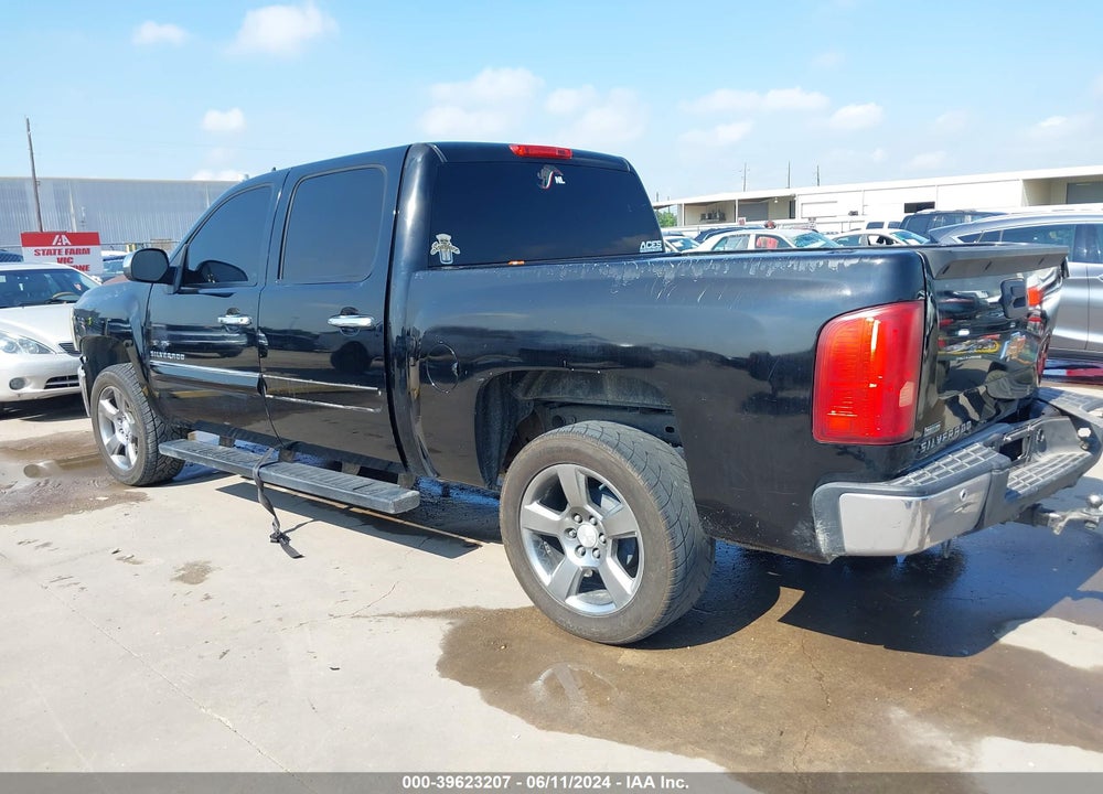 2011 CHEVROLET SILVERADO 1500 LT VIN: 3GCPCSE06BG197345
