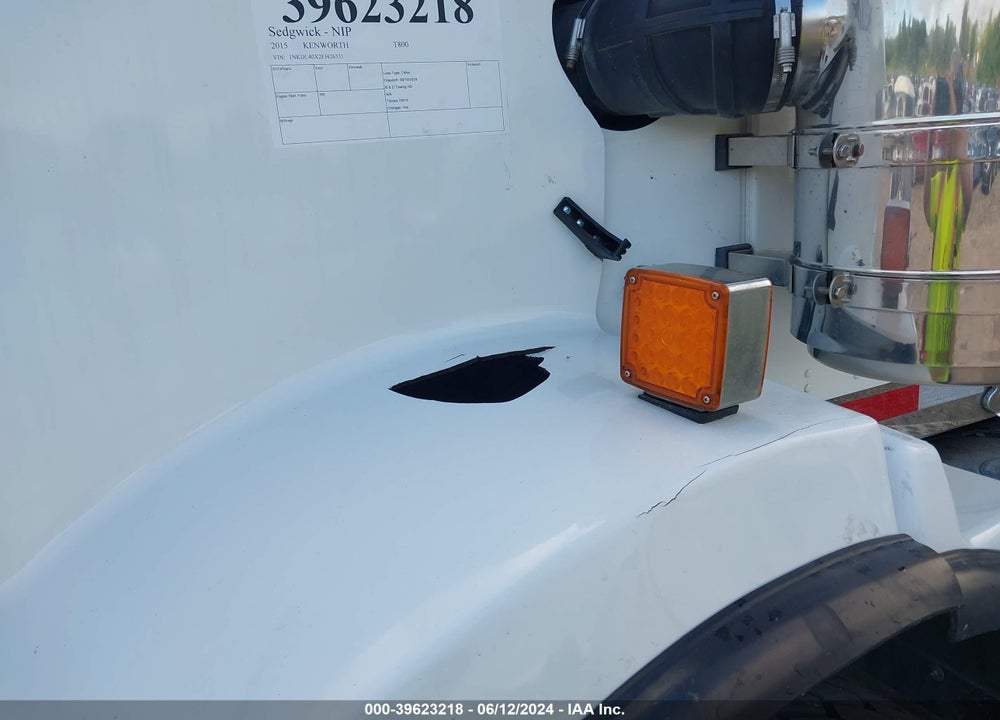 2015 KENWORTH T800 T800 VIN: 1NKDL40X2FJ426531
