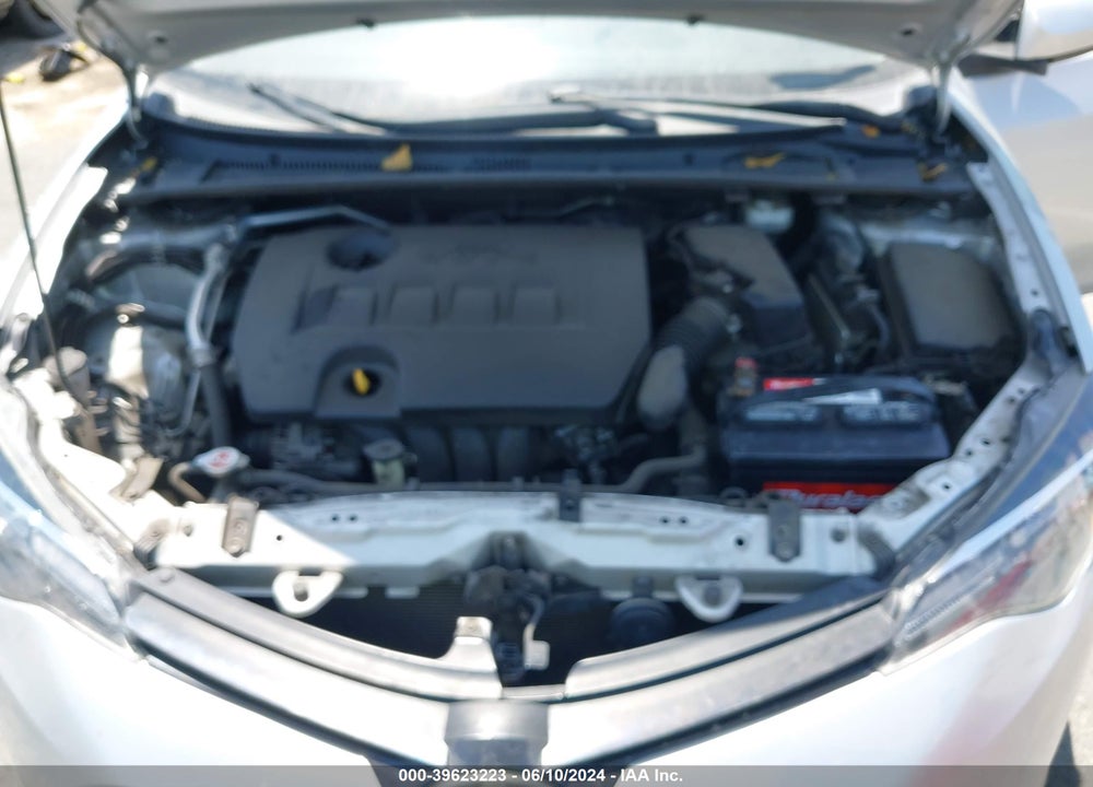 2019 TOYOTA COROLLA XLE VIN: 5YFBURHE2KP904622