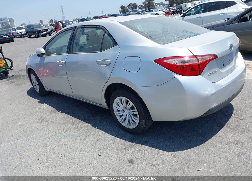 2019 TOYOTA COROLLA XLE VIN: 5YFBURHE2KP904622