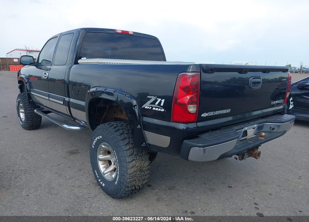 2003 CHEVROLET SILVERADO 1500 LS VIN: 2GCEK19T431238090