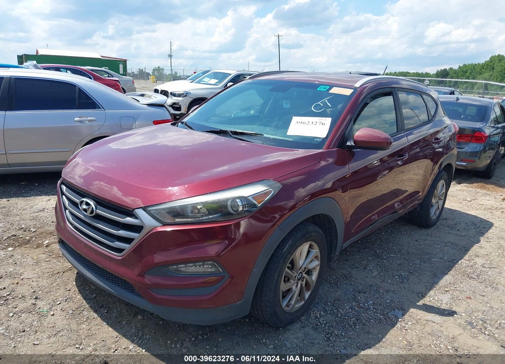 2017 HYUNDAI TUCSON SE VIN: KM8J33A49HU507400