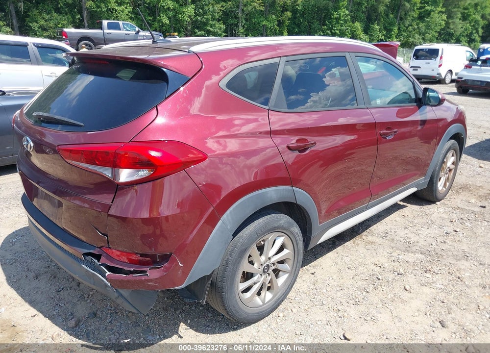 2017 HYUNDAI TUCSON SE VIN: KM8J33A49HU507400