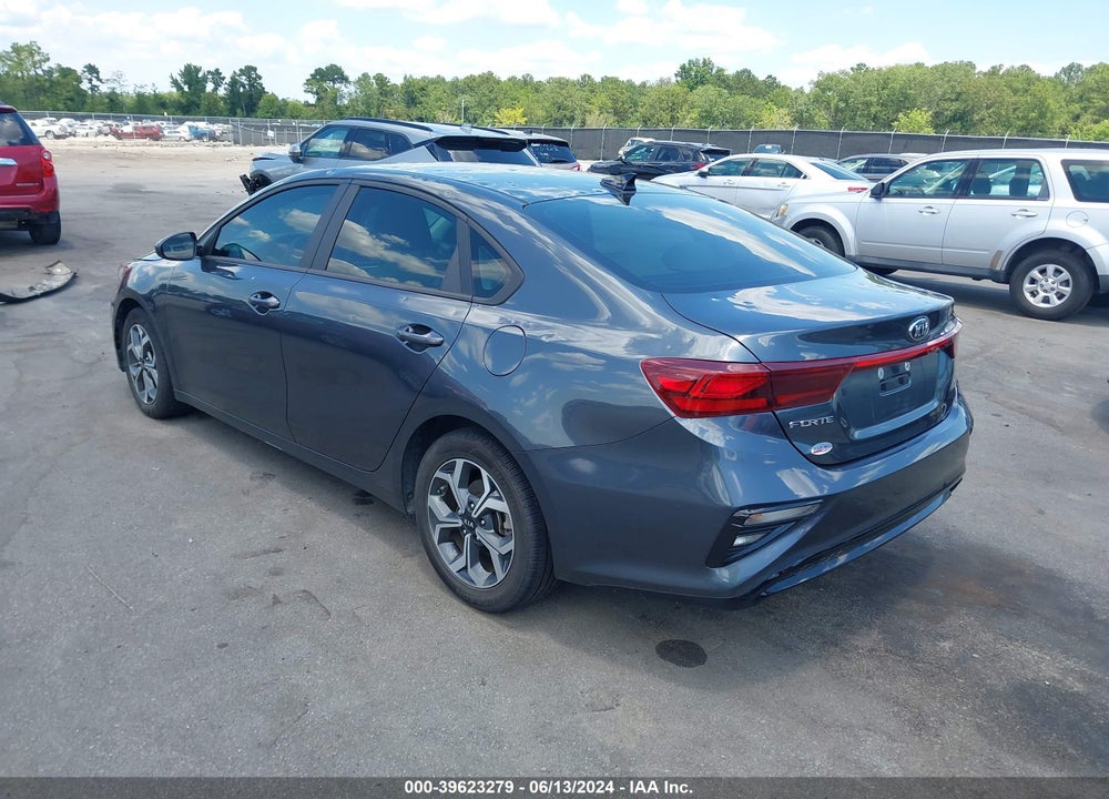 2021 KIA FORTE LXS VIN: 3KPF24AD8ME342581