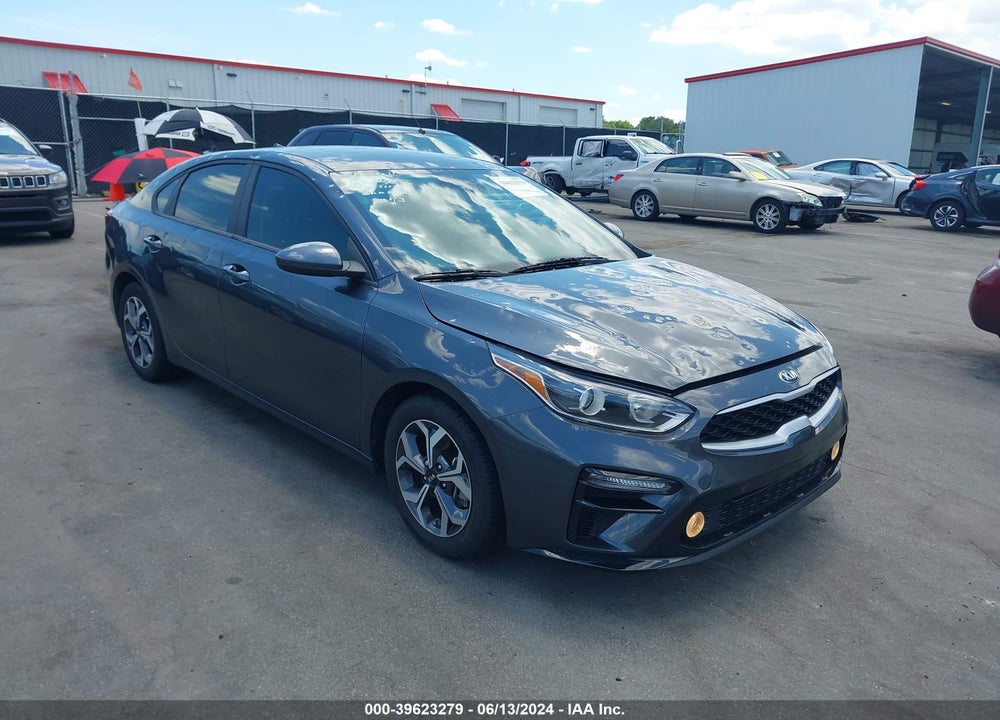 2021 KIA FORTE LXS VIN: 3KPF24AD8ME342581