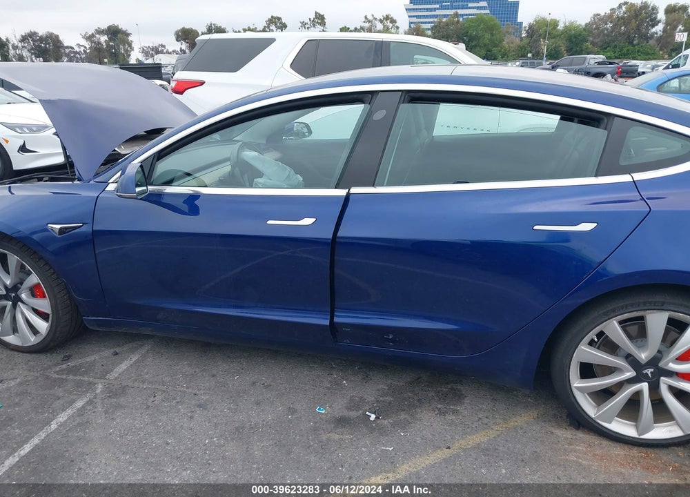 2018 TESLA MODEL 3 LONG RANGE/PERFORMANCE VIN: 5YJ3E1EB7JF181115