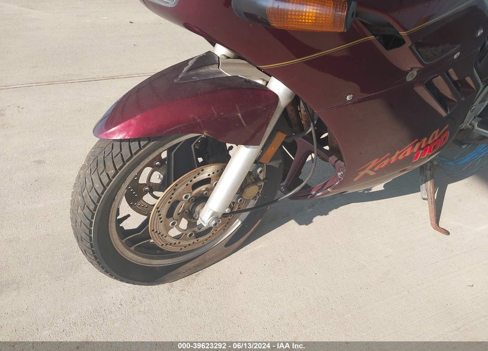 1988 SUZUKI GSX1100 VIN: JS1GV72A4J2101864