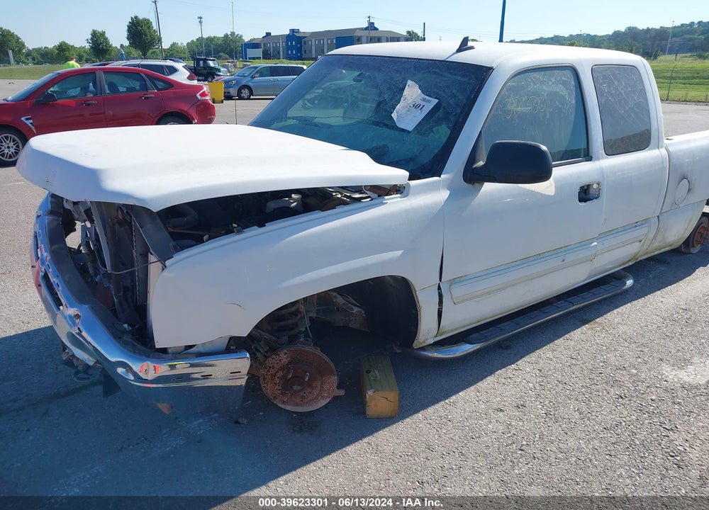 2007 CHEVROLET SILVERADO 1500 CLASSIC LT1 VIN: 1GCEC19Z57Z126848