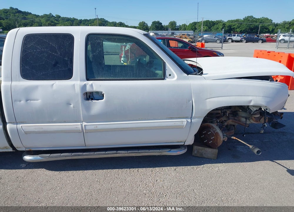 2007 CHEVROLET SILVERADO 1500 CLASSIC LT1 VIN: 1GCEC19Z57Z126848