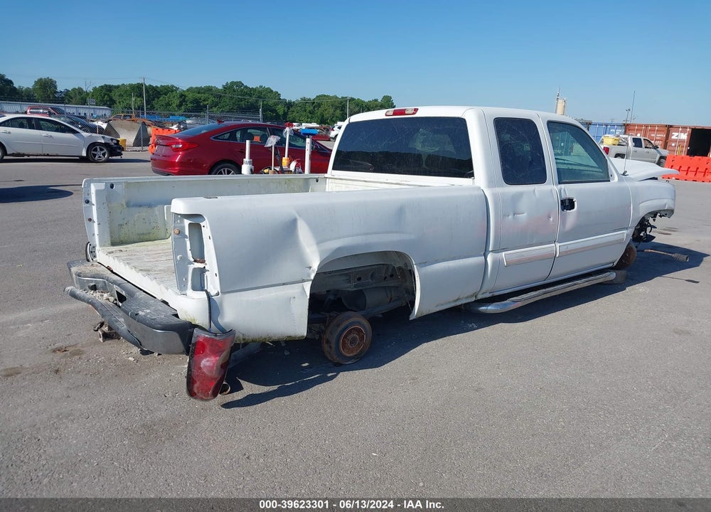 2007 CHEVROLET SILVERADO 1500 CLASSIC LT1 VIN: 1GCEC19Z57Z126848