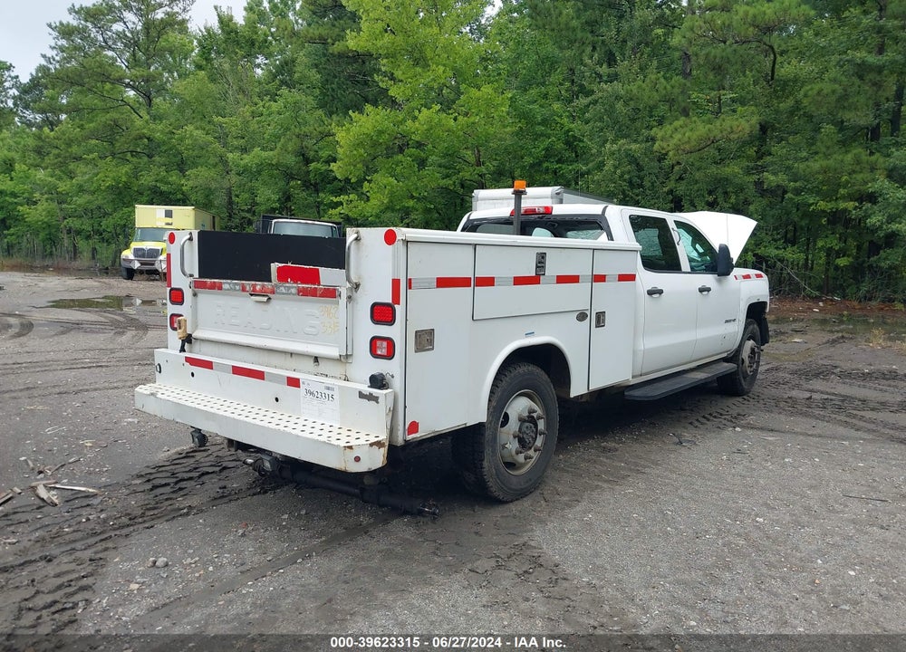 2015 CHEVROLET SILVERADO 2500HD VIN: 1GC1KUEG2FF158079