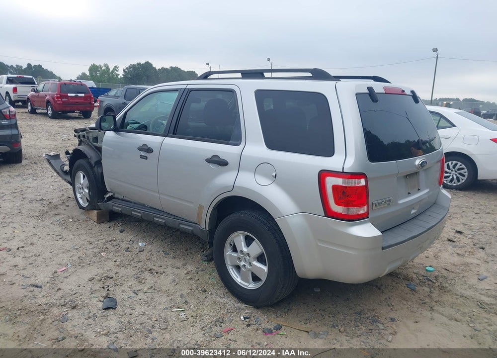 2010 FORD ESCAPE XLT VIN: 1FMCU9D78AKB00670