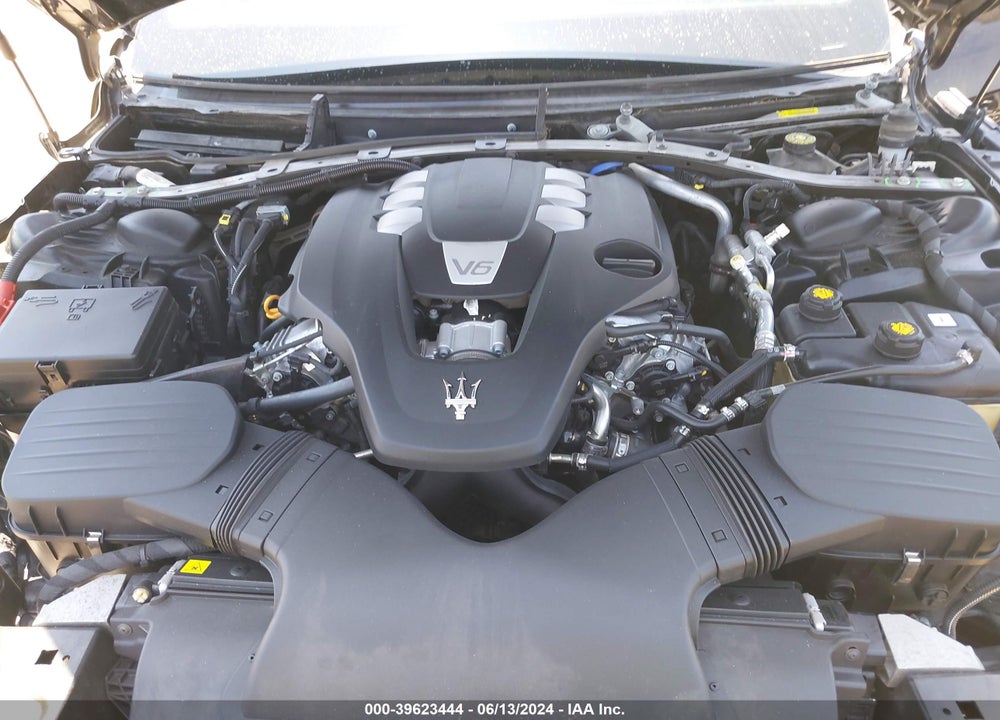 2020 MASERATI GHIBLI VIN: ZAM57XSAXL1354568