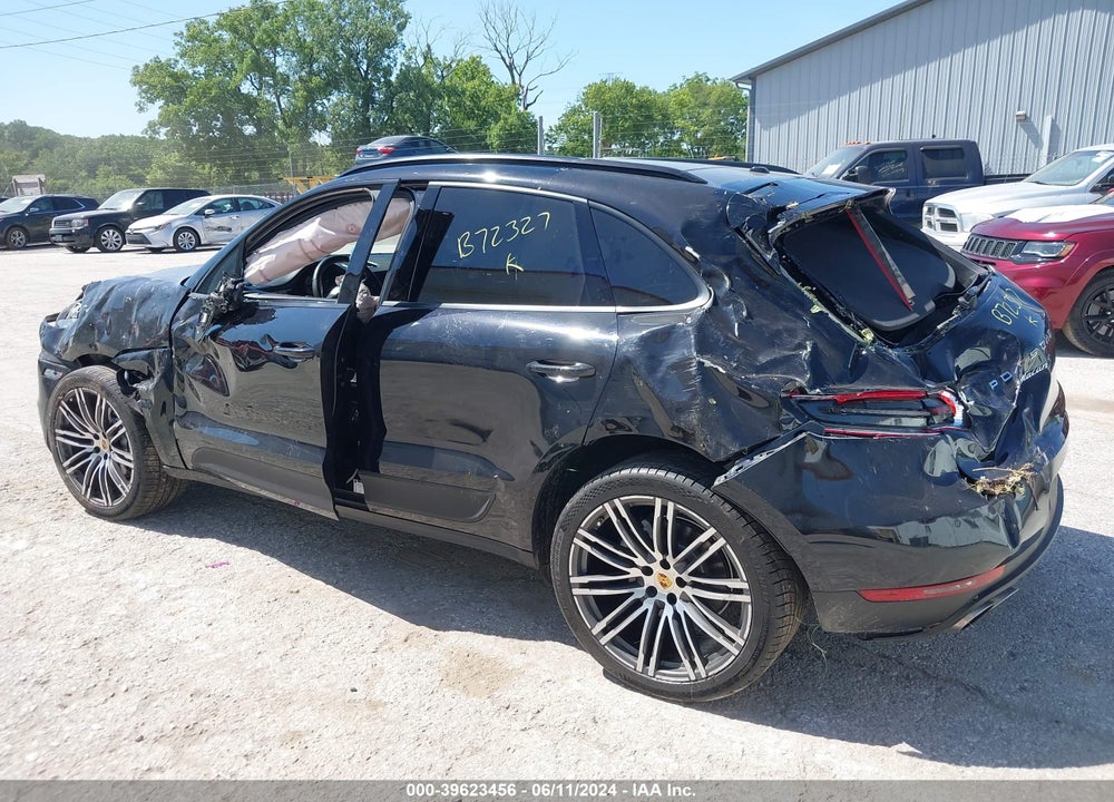 2015 PORSCHE MACAN S VIN: WP1AB2A59FLB72327