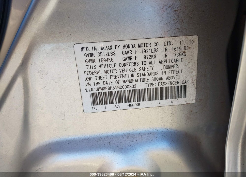 2011 HONDA FIT SPORT VIN: JHMGE8H51BC000832
