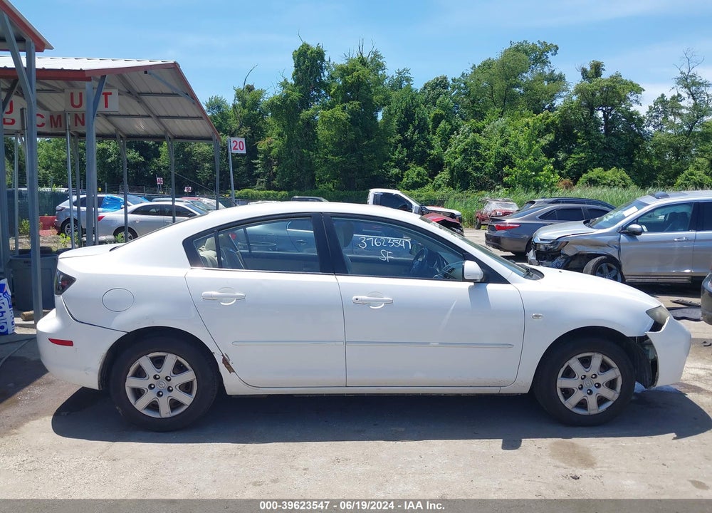 2008 MAZDA 3 I SPORT VIN: JM1BK32G381855845