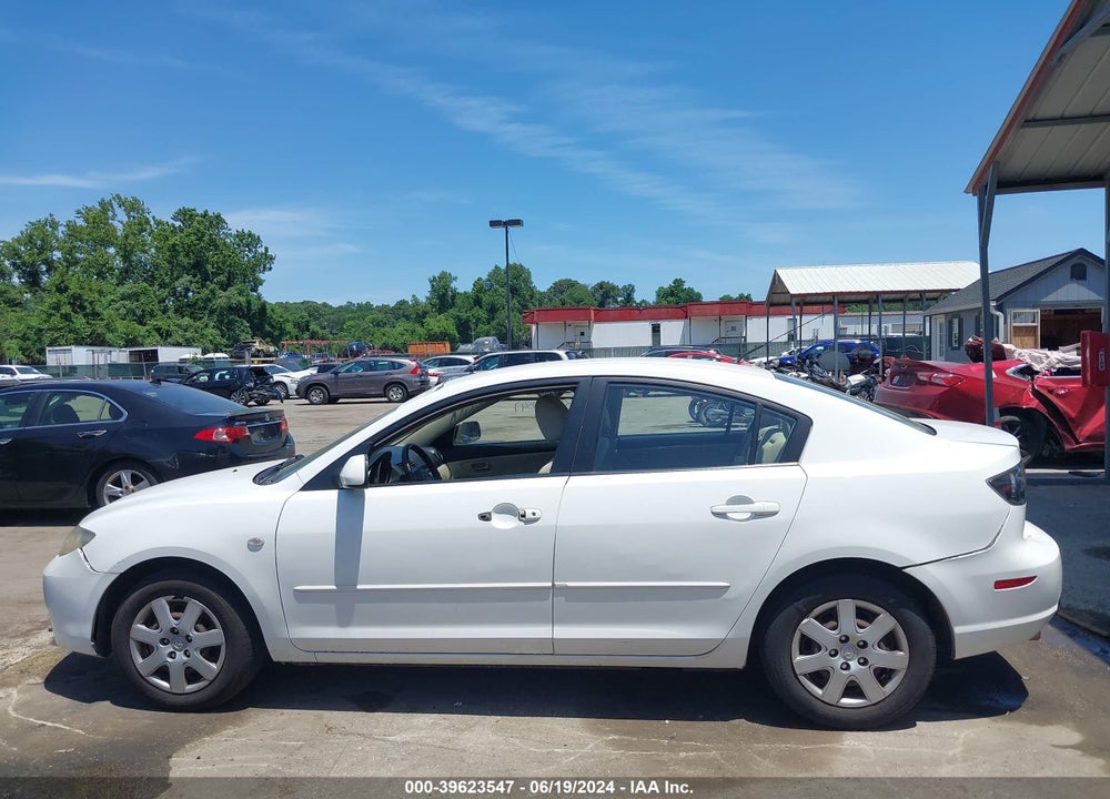 2008 MAZDA 3 I SPORT VIN: JM1BK32G381855845