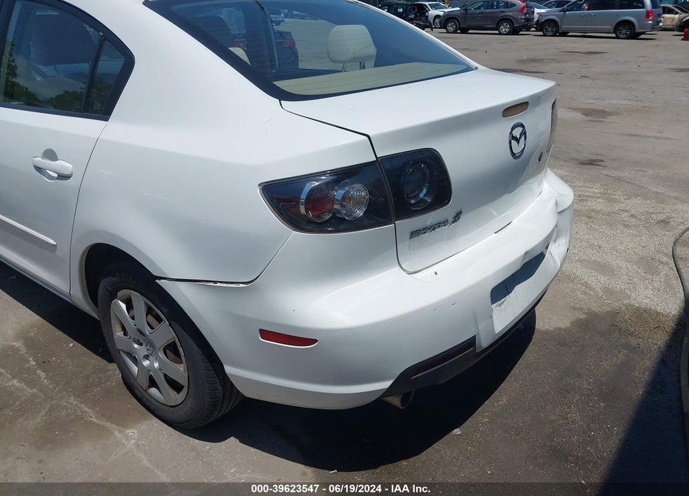2008 MAZDA 3 I SPORT VIN: JM1BK32G381855845