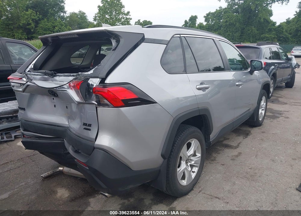 2021 TOYOTA RAV4 XLE VIN: 2T3P1RFV4MC181707
